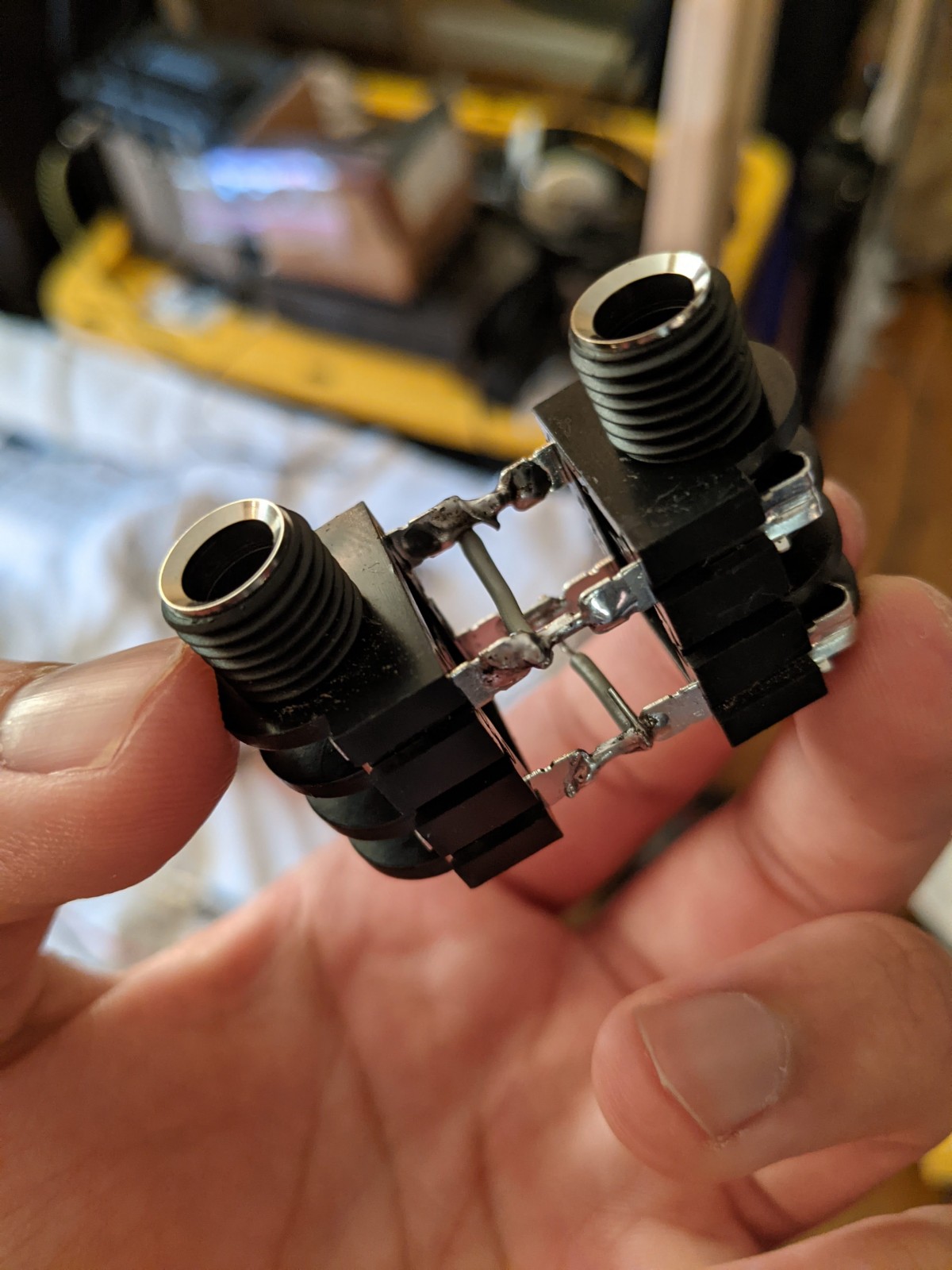 Connected Jacks